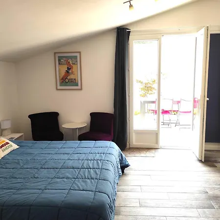 Mariella - Maison Familiale, Wifi, 500m De La Ρουαγιάν